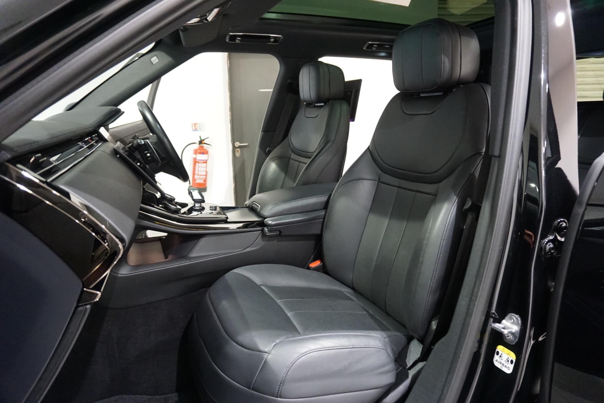 Land Rover Range Rover Sport 3.0 D300 MHEV Dynamic SE SUV 5dr Diesel Auto 4WD Euro 6 (s/s) (300 ps)